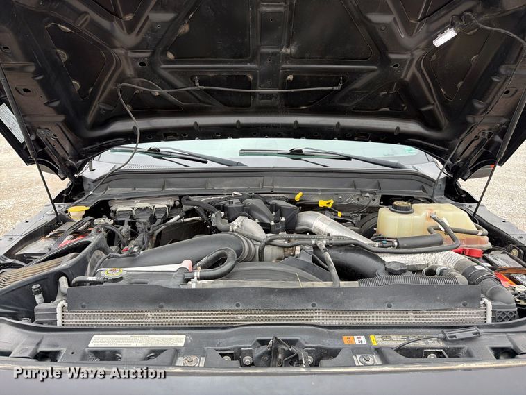 image for item FK3472 2016 Ford F250 Super Duty Crew Cab pickup truck