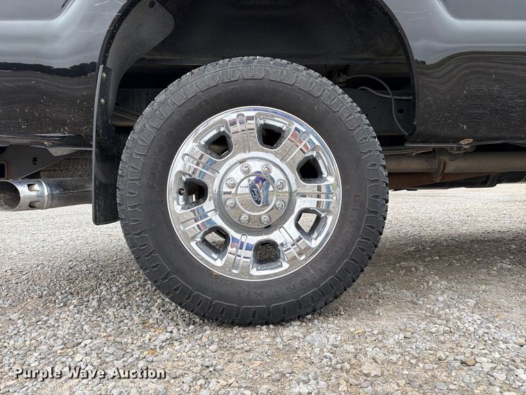 image for item FK3472 2016 Ford F250 Super Duty Crew Cab pickup truck