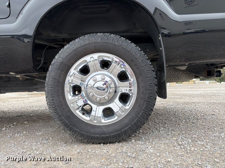 image for item FK3472 2016 Ford F250 Super Duty Crew Cab pickup truck