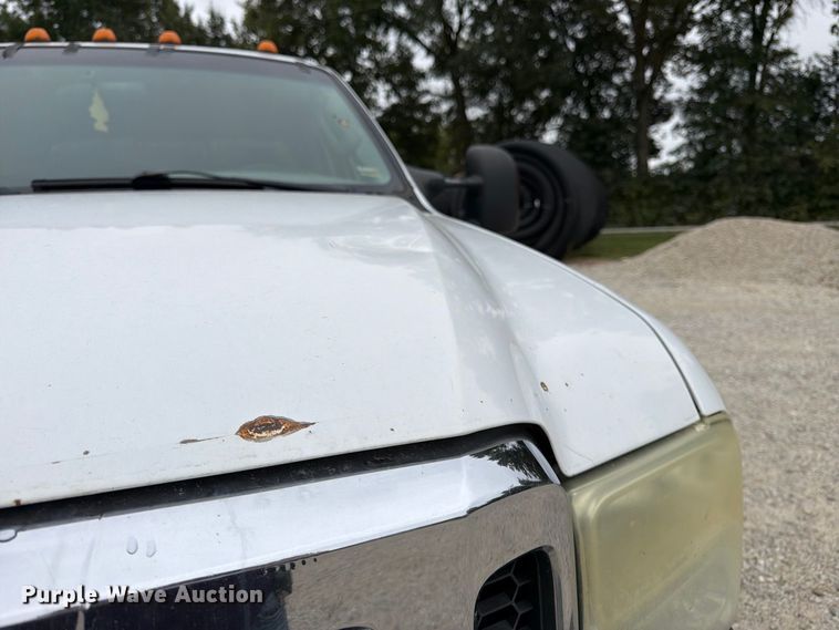 image for item FK3481 2005 Ford F450 Crew Cab flatbed truck