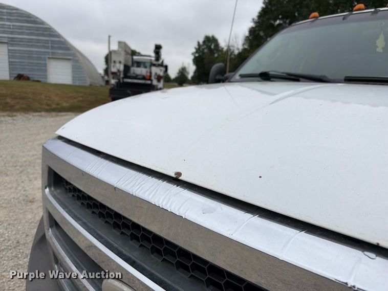 image for item FK3481 2005 Ford F450 Crew Cab flatbed truck