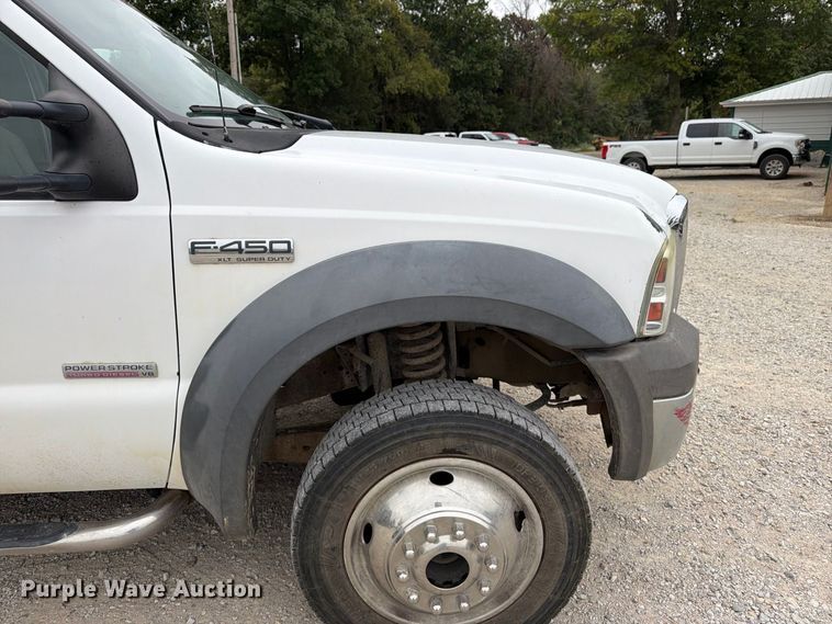 image for item FK3481 2005 Ford F450 Crew Cab flatbed truck