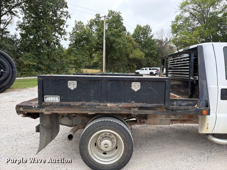 image for item FK3481 2005 Ford F450 Crew Cab flatbed truck