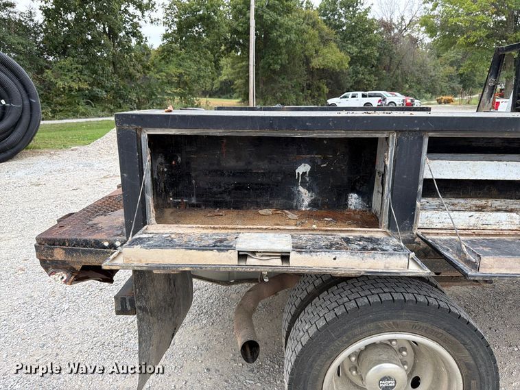 image for item FK3481 2005 Ford F450 Crew Cab flatbed truck