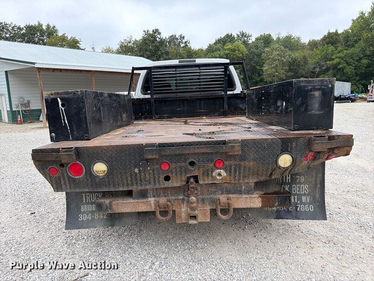 image for item FK3481 2005 Ford F450 Crew Cab flatbed truck