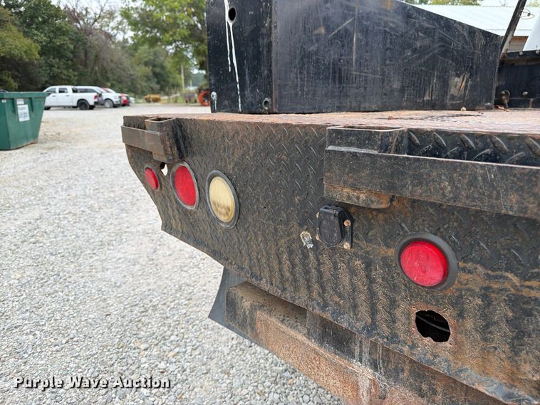 image for item FK3481 2005 Ford F450 Crew Cab flatbed truck
