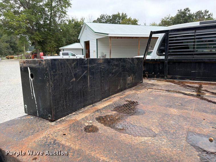 image for item FK3481 2005 Ford F450 Crew Cab flatbed truck