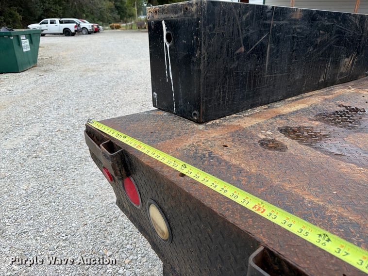 image for item FK3481 2005 Ford F450 Crew Cab flatbed truck