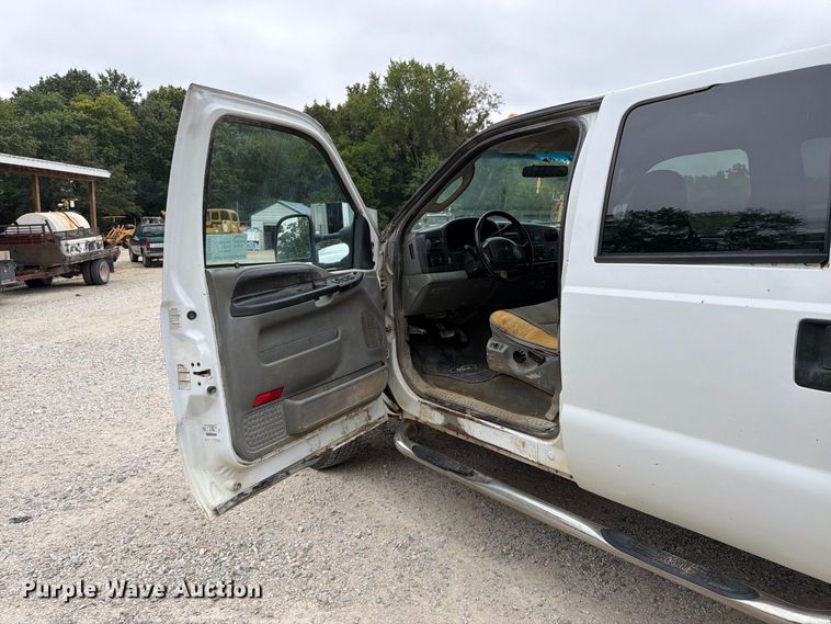 image for item FK3481 2005 Ford F450 Crew Cab flatbed truck