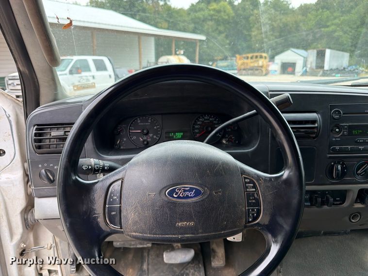 image for item FK3481 2005 Ford F450 Crew Cab flatbed truck