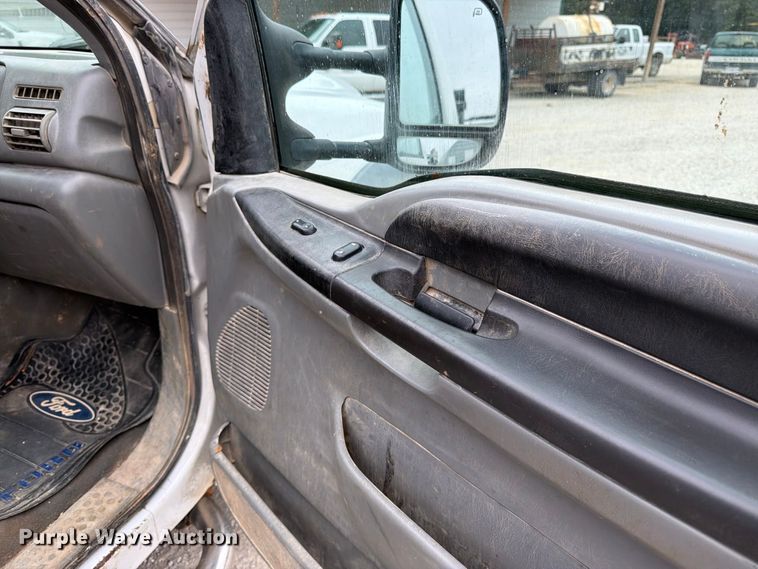 image for item FK3481 2005 Ford F450 Crew Cab flatbed truck