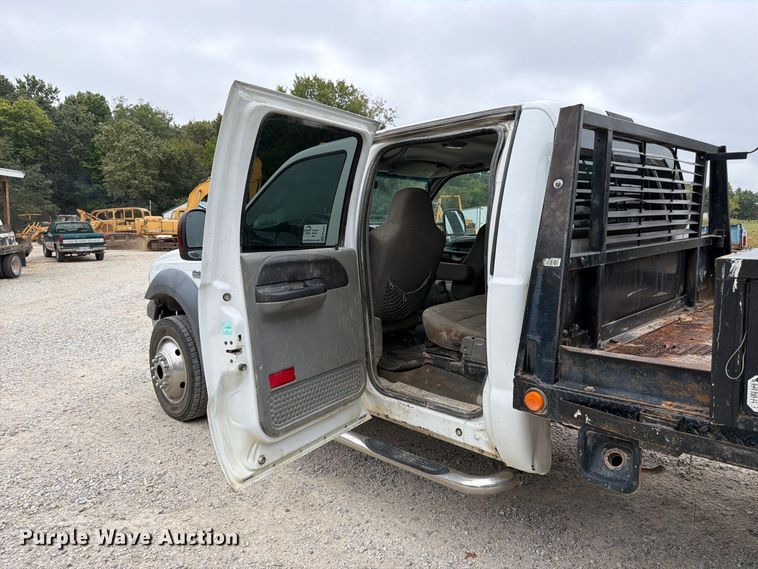 image for item FK3481 2005 Ford F450 Crew Cab flatbed truck