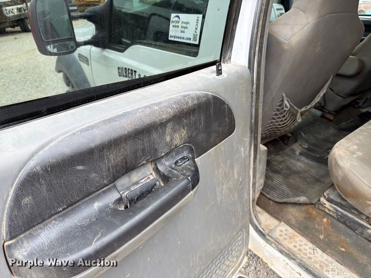 image for item FK3481 2005 Ford F450 Crew Cab flatbed truck
