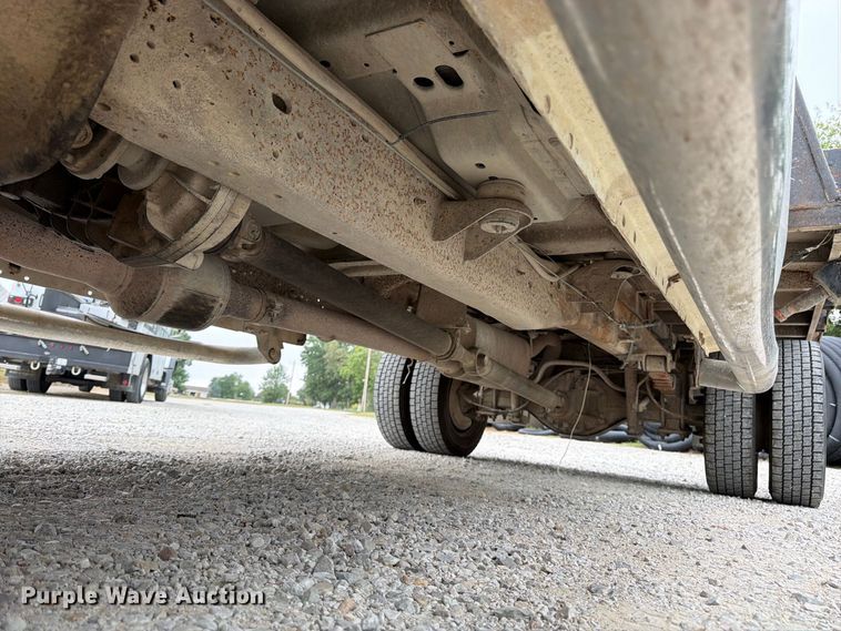 image for item FK3481 2005 Ford F450 Crew Cab flatbed truck