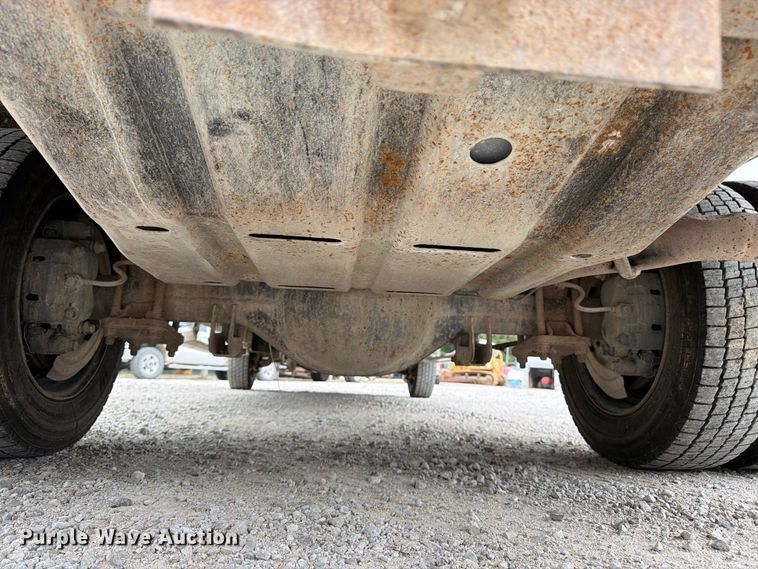 image for item FK3481 2005 Ford F450 Crew Cab flatbed truck