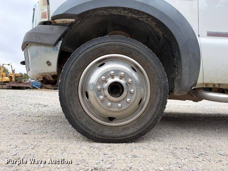 image for item FK3481 2005 Ford F450 Crew Cab flatbed truck