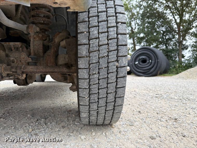 image for item FK3481 2005 Ford F450 Crew Cab flatbed truck
