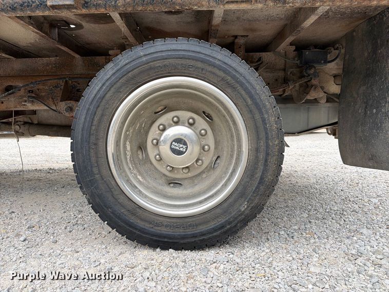 image for item FK3481 2005 Ford F450 Crew Cab flatbed truck