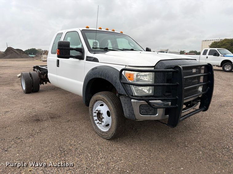 image for item FK3681 2015 Ford F550 Super Duty Ext. Cab truck cab and chassis