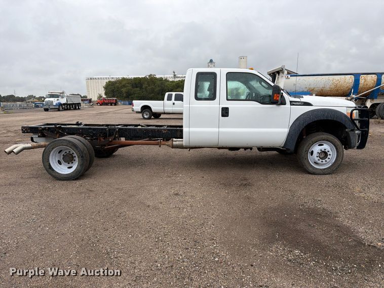 image for item FK3681 2015 Ford F550 Super Duty Ext. Cab truck cab and chassis
