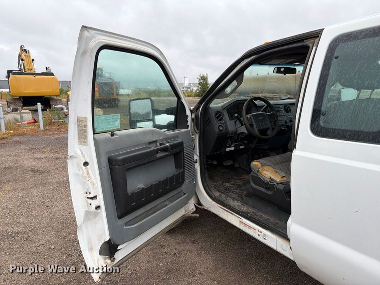 image for item FK3681 2015 Ford F550 Super Duty Ext. Cab truck cab and chassis