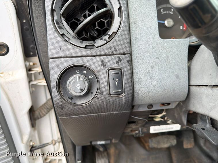 image for item FK3681 2015 Ford F550 Super Duty Ext. Cab truck cab and chassis
