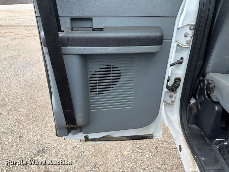 image for item FK3681 2015 Ford F550 Super Duty Ext. Cab truck cab and chassis