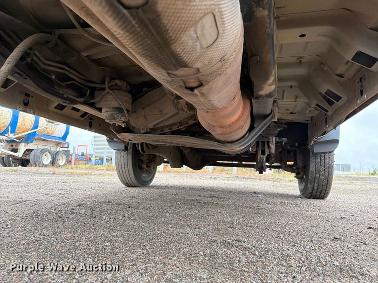 image for item FK3681 2015 Ford F550 Super Duty Ext. Cab truck cab and chassis