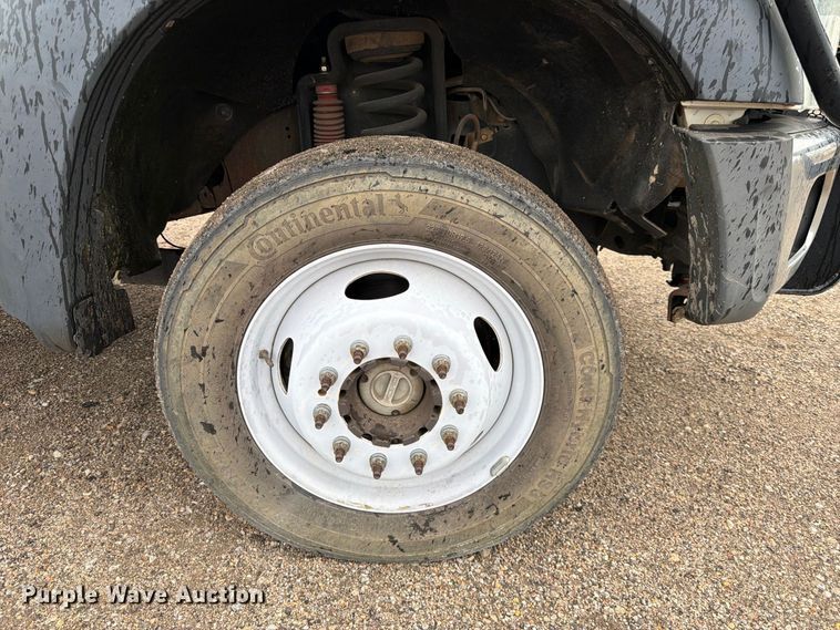 image for item FK3681 2015 Ford F550 Super Duty Ext. Cab truck cab and chassis