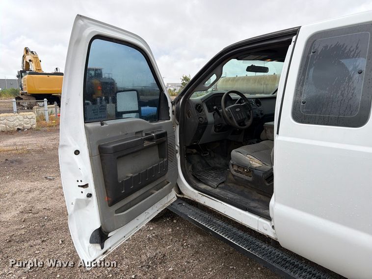 image for item FK3682 2015 Ford F250 Super Duty XL Ext. Cab pickup truck