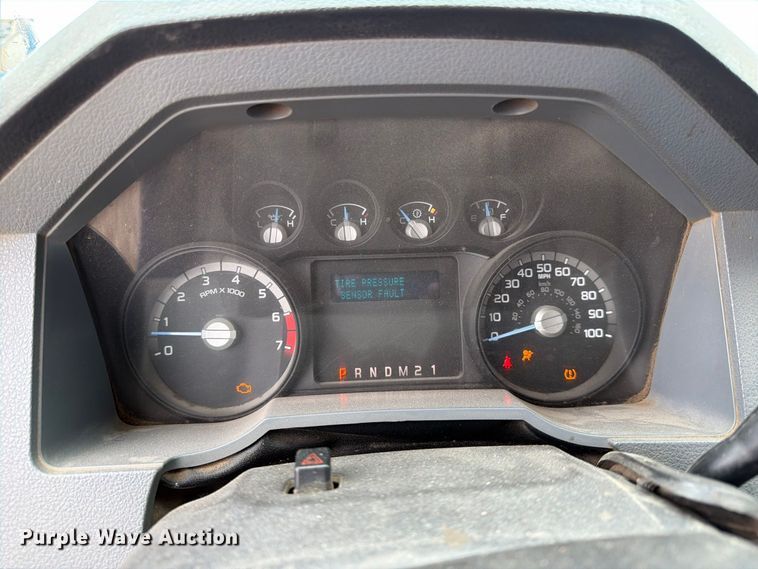 image for item FK3682 2015 Ford F250 Super Duty XL Ext. Cab pickup truck