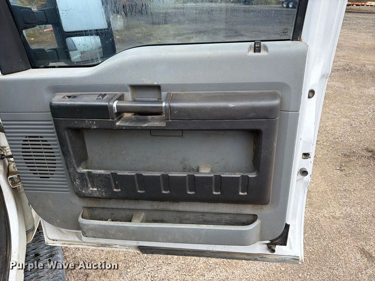 image for item FK3682 2015 Ford F250 Super Duty XL Ext. Cab pickup truck
