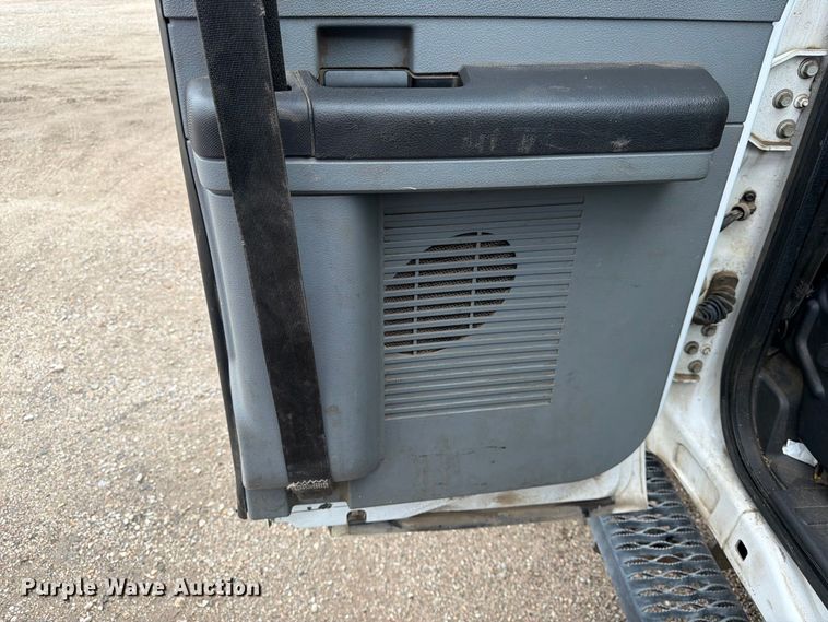 image for item FK3682 2015 Ford F250 Super Duty XL Ext. Cab pickup truck