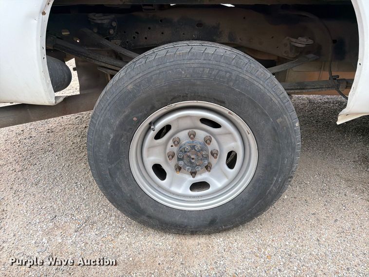 image for item FK3682 2015 Ford F250 Super Duty XL Ext. Cab pickup truck