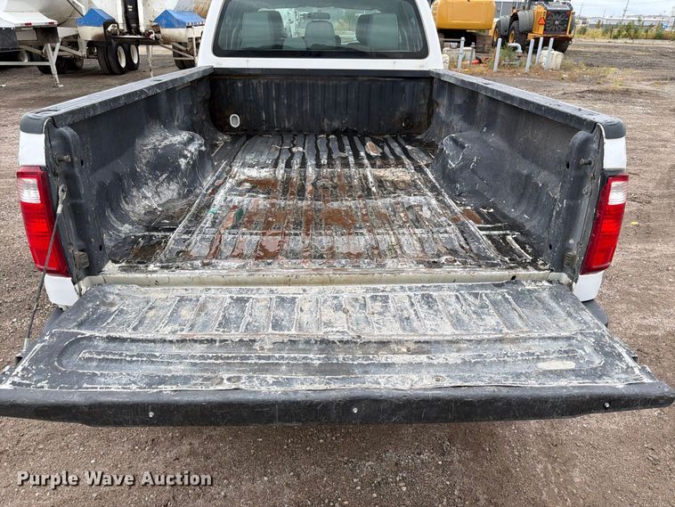image for item FK3685 2015 Ford F250 Super Duty XL Crew Cab pickup truck