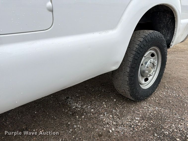 image for item FK3685 2015 Ford F250 Super Duty XL Crew Cab pickup truck