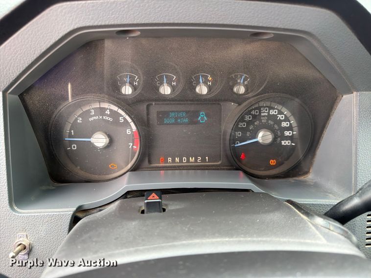 image for item FK3685 2015 Ford F250 Super Duty XL Crew Cab pickup truck