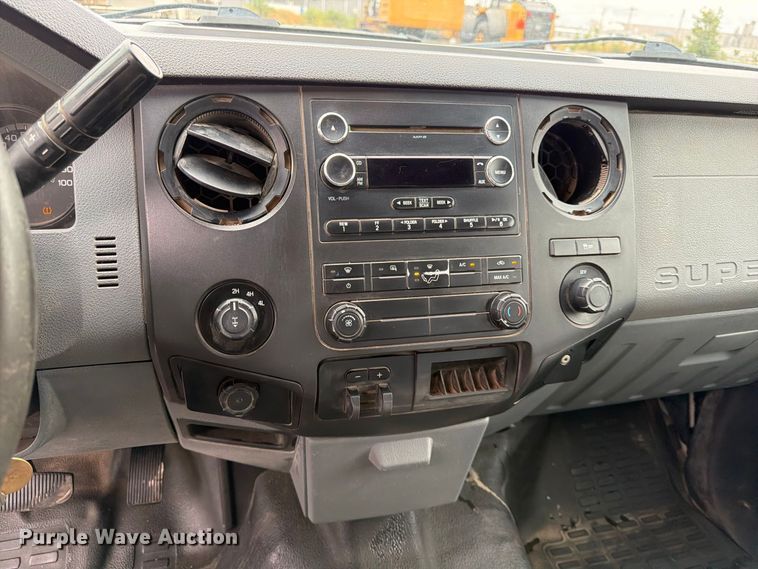 image for item FK3685 2015 Ford F250 Super Duty XL Crew Cab pickup truck