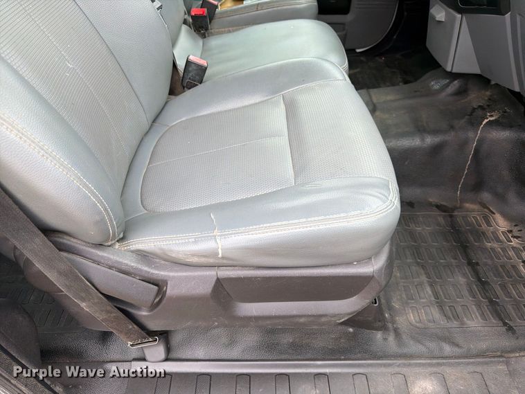 image for item FK3685 2015 Ford F250 Super Duty XL Crew Cab pickup truck