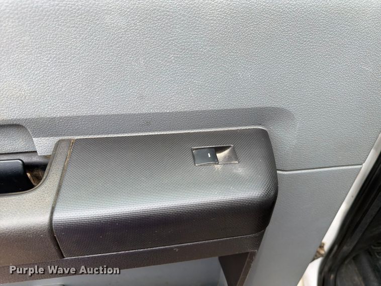 image for item FK3685 2015 Ford F250 Super Duty XL Crew Cab pickup truck