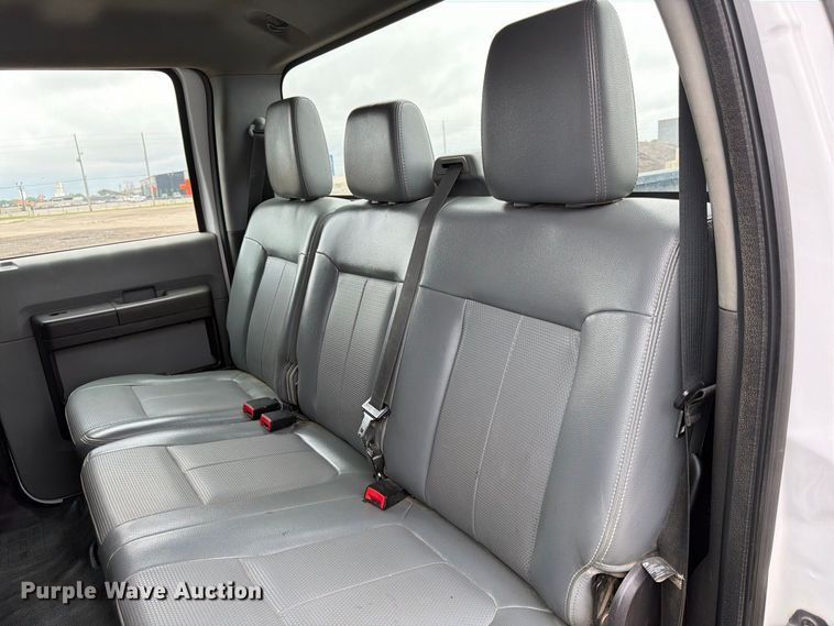 image for item FK3685 2015 Ford F250 Super Duty XL Crew Cab pickup truck