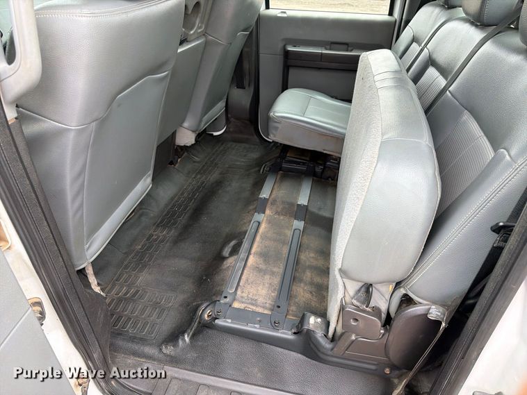 image for item FK3685 2015 Ford F250 Super Duty XL Crew Cab pickup truck