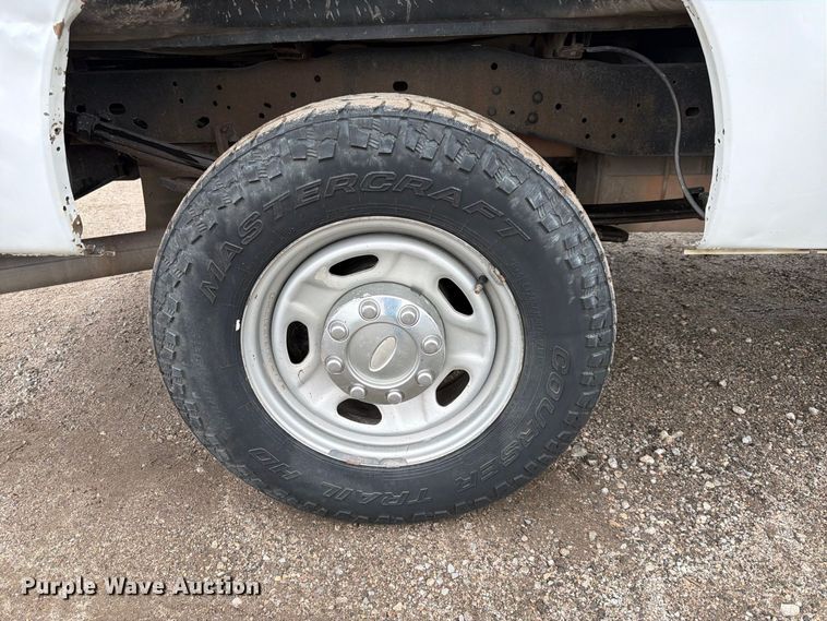 image for item FK3685 2015 Ford F250 Super Duty XL Crew Cab pickup truck
