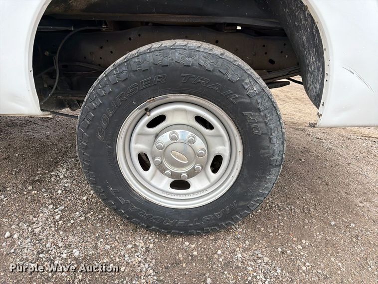image for item FK3685 2015 Ford F250 Super Duty XL Crew Cab pickup truck