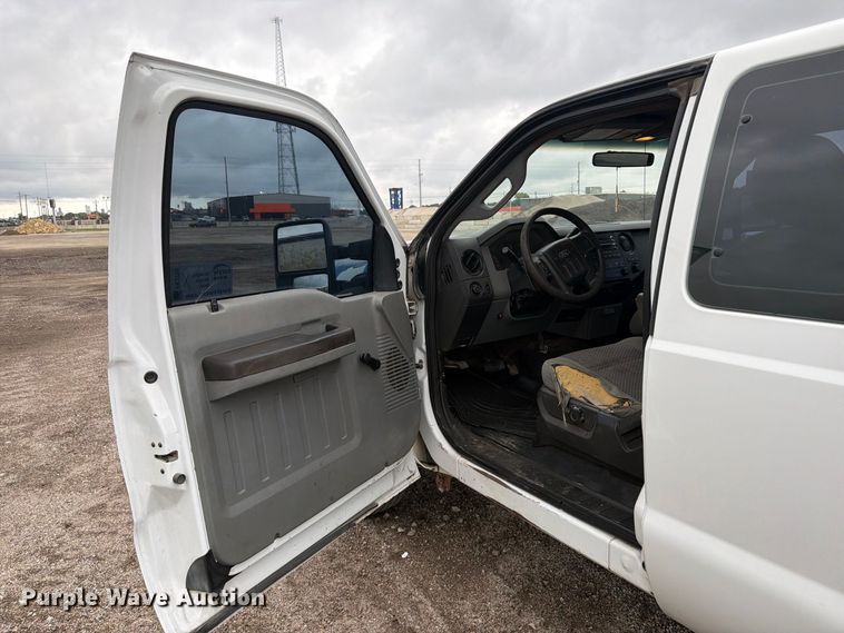 image for item FK3705 2012 Ford F250 Super Duty XL Ext. Cab pickup truck