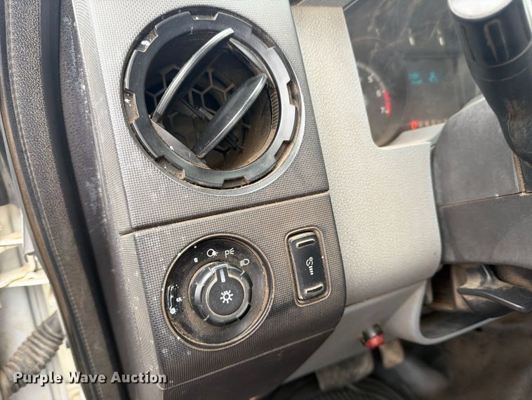 image for item FK3705 2012 Ford F250 Super Duty XL Ext. Cab pickup truck