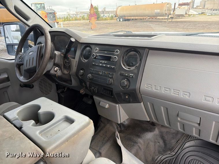 image for item FK3705 2012 Ford F250 Super Duty XL Ext. Cab pickup truck