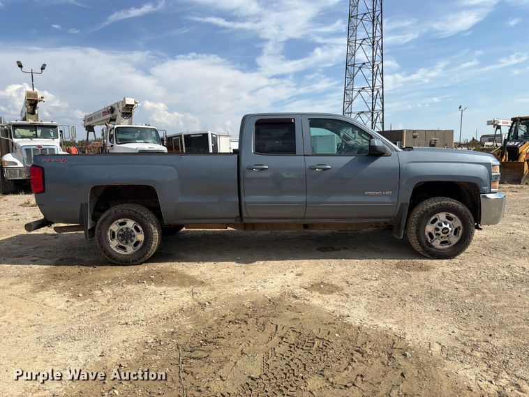 image for item FK3720 2016 Chevrolet Silverado 2500HD Ext. Cab pickup truck