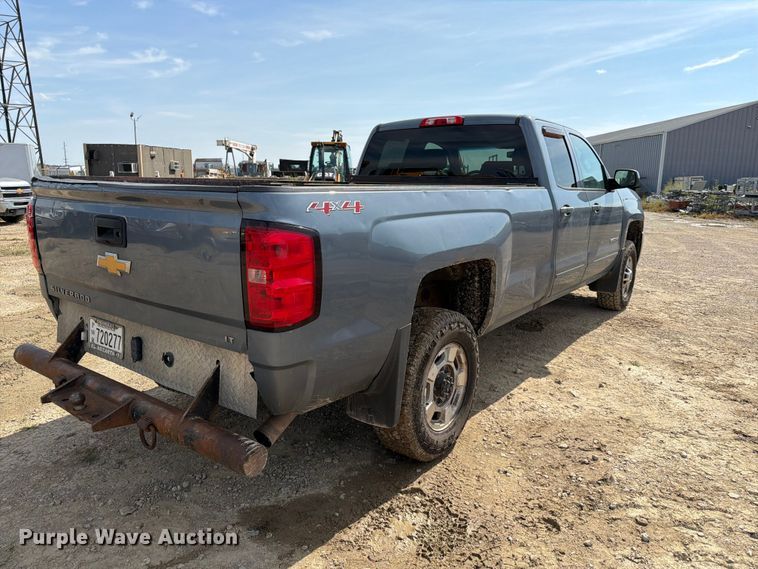 image for item FK3720 2016 Chevrolet Silverado 2500HD Ext. Cab pickup truck