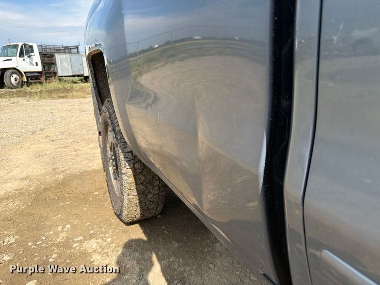 image for item FK3720 2016 Chevrolet Silverado 2500HD Ext. Cab pickup truck